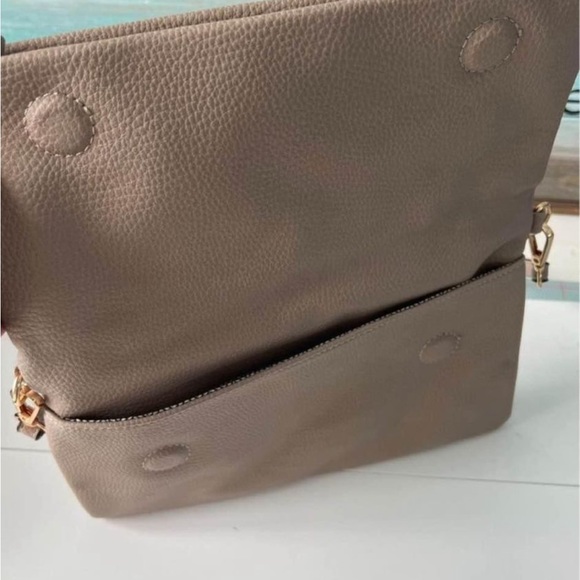 Vegan leather foldover clutch - Picture 2 of 3